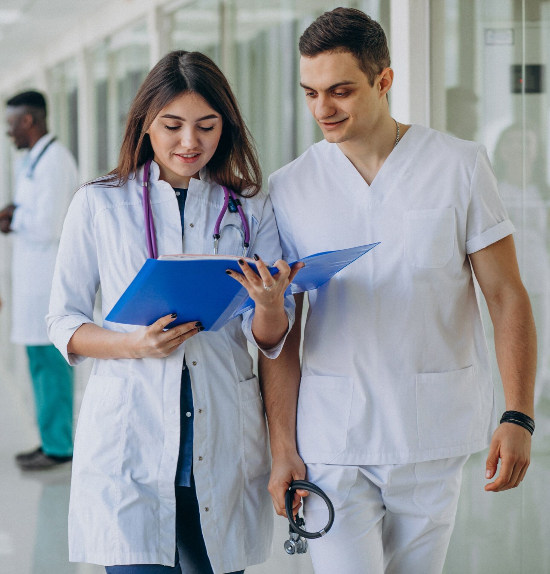 IMG physician gaining U.S. clinical experience during a rotation